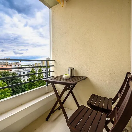Anyroomdirect Private In Laatzen Near Exhibition Agency Apartment